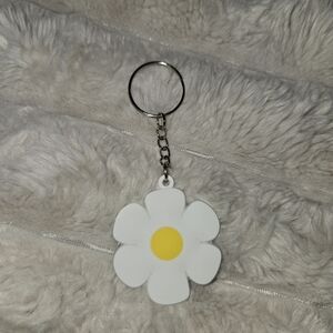 White and Yellow Flower Keychain